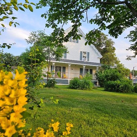 Sunflower Guest Suites Summerside Kültér fotó